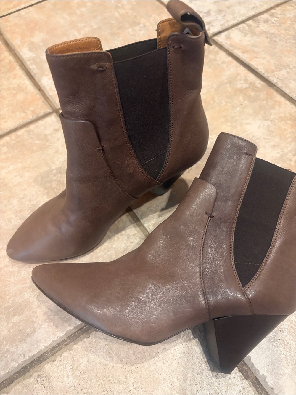 Veronica Beard Women's Brown Pointed-Toe Ankle Boots